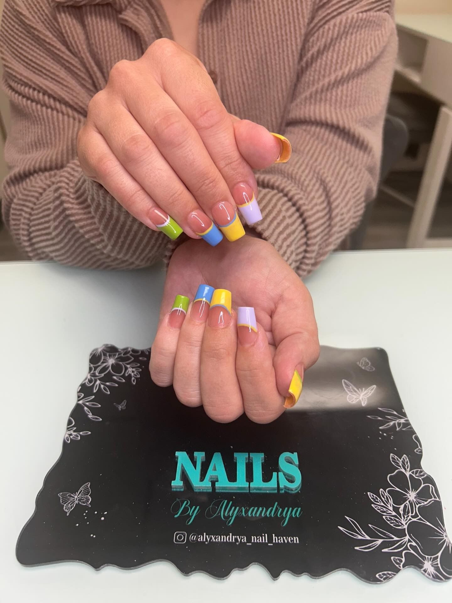 Alyxandrya Nail Haven project photo